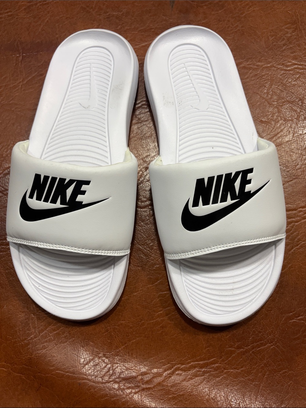 Nike White and Black Logo Slide Sandals Size 8 great shape